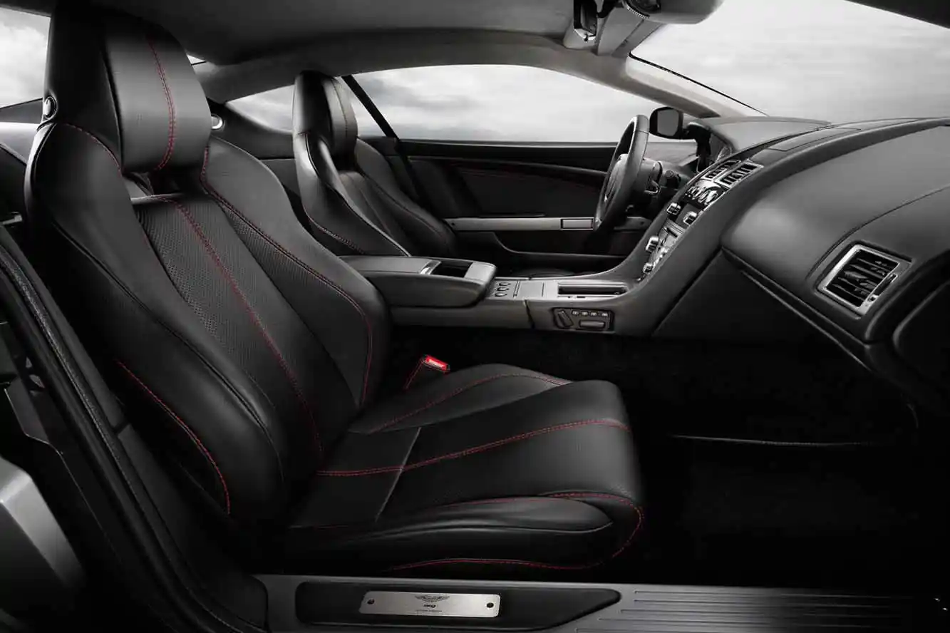 hire Aston-Martin-DB9