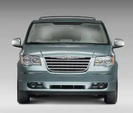 hire Chrysler-Grand-Voyager