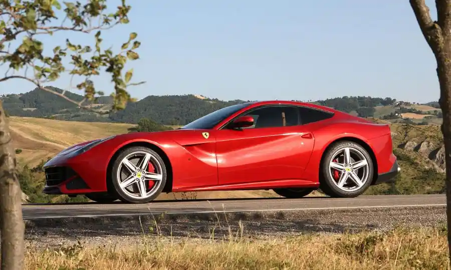 hire Ferrari-F12-Berlinetta