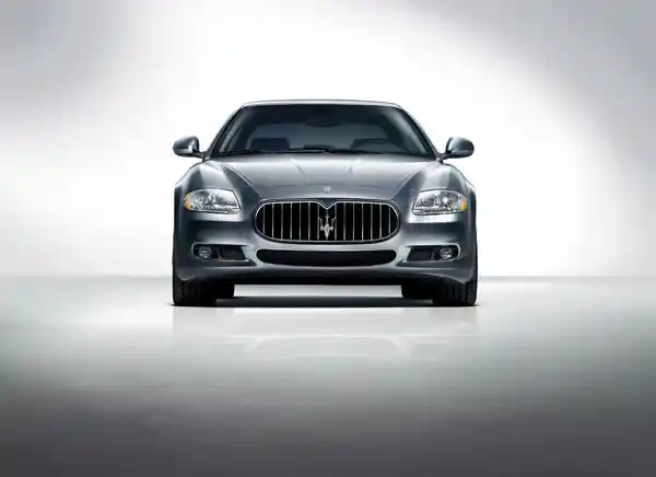 hire Maserati-Quattroporte