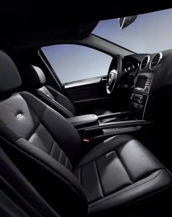 hire Mercedes-ML-63-AMG