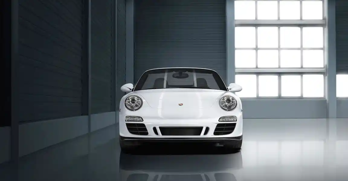 hire Porsche-997-Carrera-cabri
