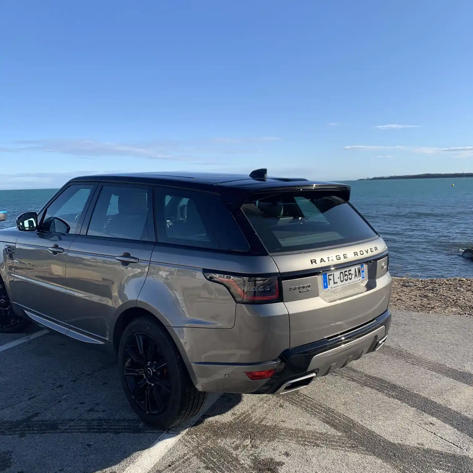 hire Range-Rover-Sport