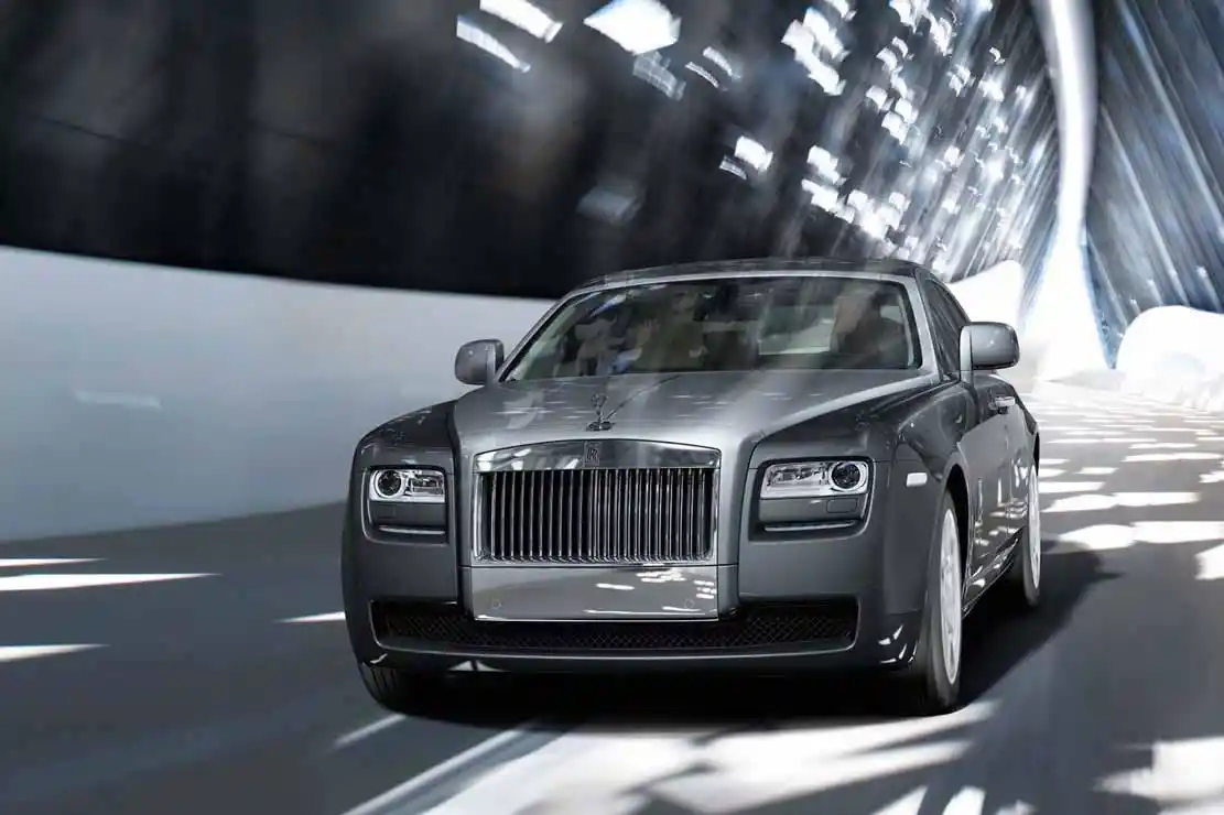 hire Rolls-Royce-Ghost